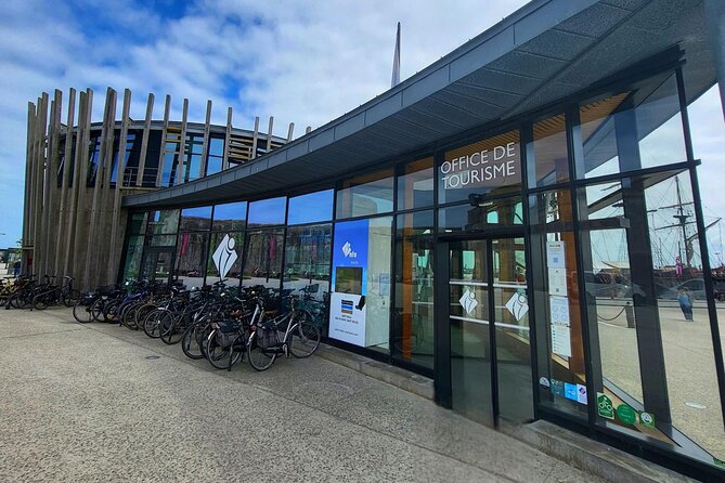 The Hardest City to Invade: Saint Malo's Secrets Audio Guide - Starting at the Office de Tourisme: get your bearings fast