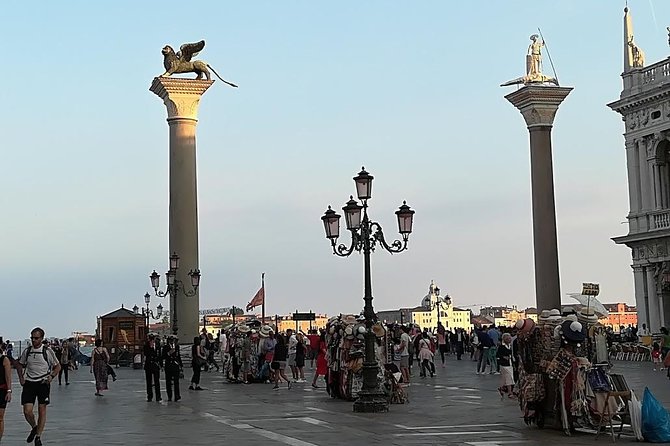 The Heart of Venice: A Self-Guided Audio Tour - Rialto Bridge: the third crossing, shaped by ships and masts