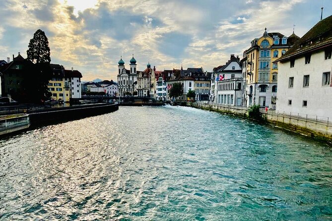 The Lives and Legends of Lucerne: A Self-Guided Audio Tour - Seebrücke pause: a quick moment to orient yourself