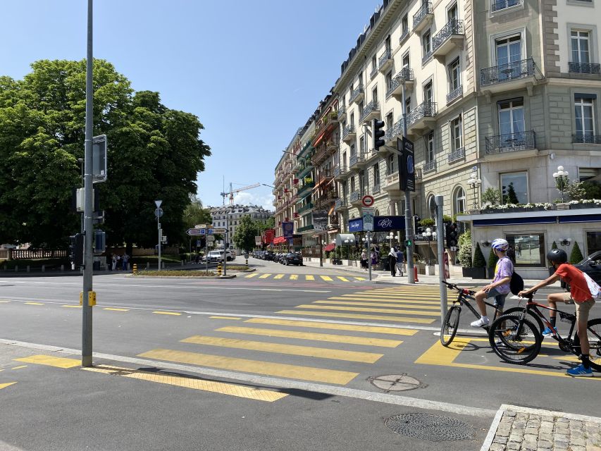 The Many Faces of Geneva: Self-Guided Audio City Tour - Route Help, Photos, and How Not to Lose Your Place