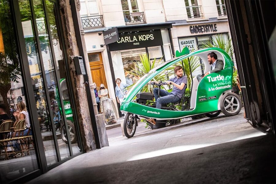 The Tout Paris Private Rickshaw bike Tour with Audio Guide - Arc de Triomphe to Champs-Élysées: the grand boulevard sweep