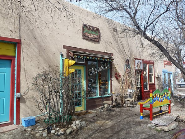 The Town Too High To Die: A Self-Guided Audio Tour in New Mexico - VoiceMap setup: offline access that actually matters