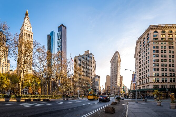 Time Warp in Flatiron: NYC Self-Guided Puzzle Quest - Time Warp in Flatiron: a phone-led story you control