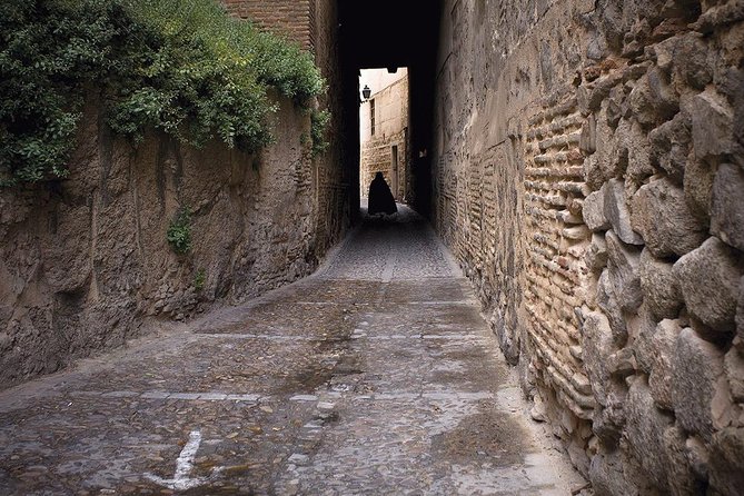 Toledo Day Trip from Madrid: Self-Guided Tour with 7 Monuments - Getting There: The Bus Ride, the Official Guide, and Mirador del Valle