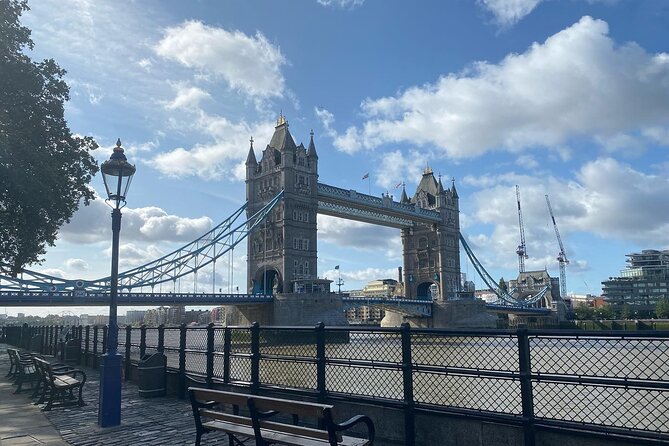 Tower of London Ticket with Audio Guide and Unlimited Entry Time - Resident Governor and Yeoman Warders: How the Tower Runs Today