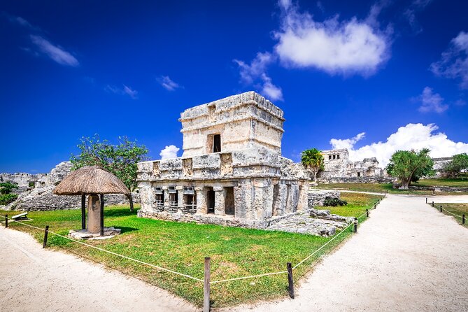 Tulum Mayan Ruins GPS Self-Guided Walking Audio Tour - Starting at the parking-lot entrance: how the first minutes work