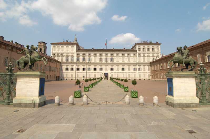 Turin: Entrance ticket for Palazzo Reale & audioguide - Piano Nobile: representative rooms and the Chinese Cabinet