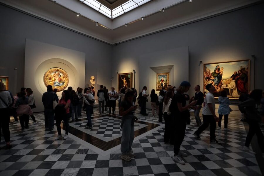 Uffizi Gallery Skip-the-Line Entry with Audio Guide - How Your 2-Hour Visit Feels In Real Life