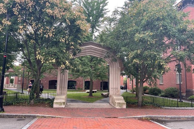Ultimate Historic Salem and Witch Trials Self-Guided Walking Tour - Walking Salem in 1.5 Miles: How to Pace It