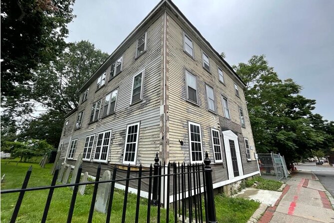 Ultimate Historic Salem and Witch Trials Self-Guided Walking Tour - The Burying Point and Howard Street Cemetery: The Stories Salem Still Carries