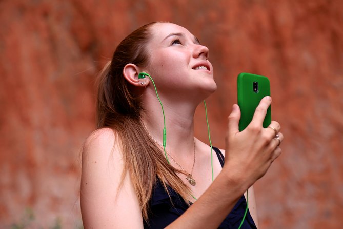 Uluru Audio Tour App - GPS audio is a smart fit for Uluru