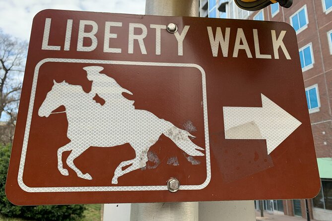 Uptown Charlotte: A Self-Guided Audio Tour to the Heart of Queen City - Latta Arcade and the Uptown streets in between
