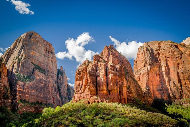 Utah Mighty 5 National Parks Self-Guided Driving Audio Tours - Zion National Park: choosing your Springdale to East Entrance direction