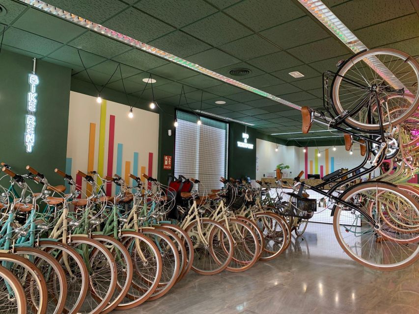Valencia: Audioguide eng,esp,ita + Bike All Day - A bike plus a 49-stop audio guide: what that really means