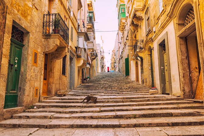 Valletta Scavenger Hunt and Highlights Self Guided Audio Tour - Getting Started at St Publius: The Easiest Way to Follow the Route