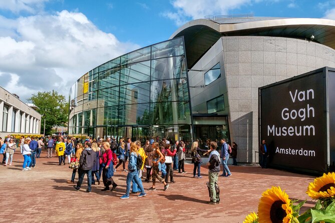 Van Gogh Museum Skip the Queue with Audio Guide - Van Gogh’s story, room by room: early Dutch shadows to French color