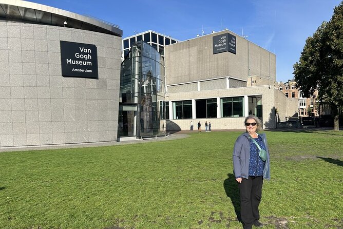Van Gogh Museum Ticket with Audio Guide and Unlimited Access Time - Support and Organization That Makes the Day Easier