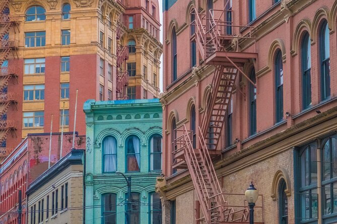 Vancouver Old Town Treasure Hunt: Self-Guided Walking Game - Marine Building (355 Burrard St): Art Deco details you have to hunt for