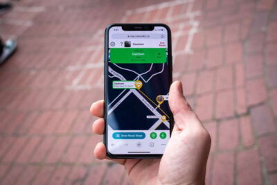 Vancouver: Self-Guided Smartphone Walking Tour of Gastown - How VanWalks Works on Your Phone (No App Download Required)