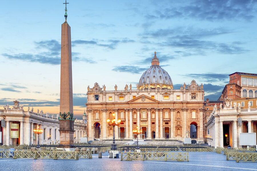 Vatican: St. Peter's Basilica with Audio Guide and Options - The inside masterpieces you should target first