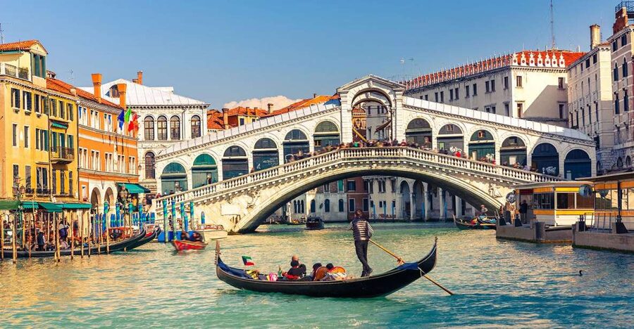 Venezia Audioguide - TravelMate app for your smartphone - Key points to know before you press play