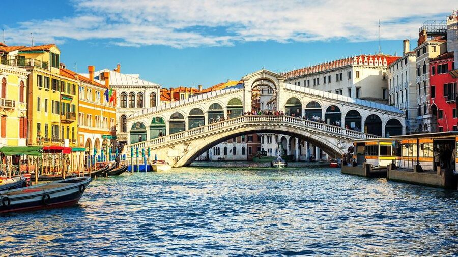 Venezia Audioguide - TravelMate app for your smartphone - Why a smartphone audioguide feels right in Venice