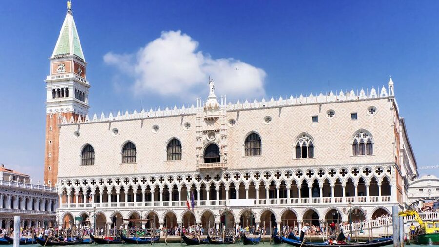 Venezia Audioguide - TravelMate app for your smartphone - Grand Canal and Rialto: your canal-view compass