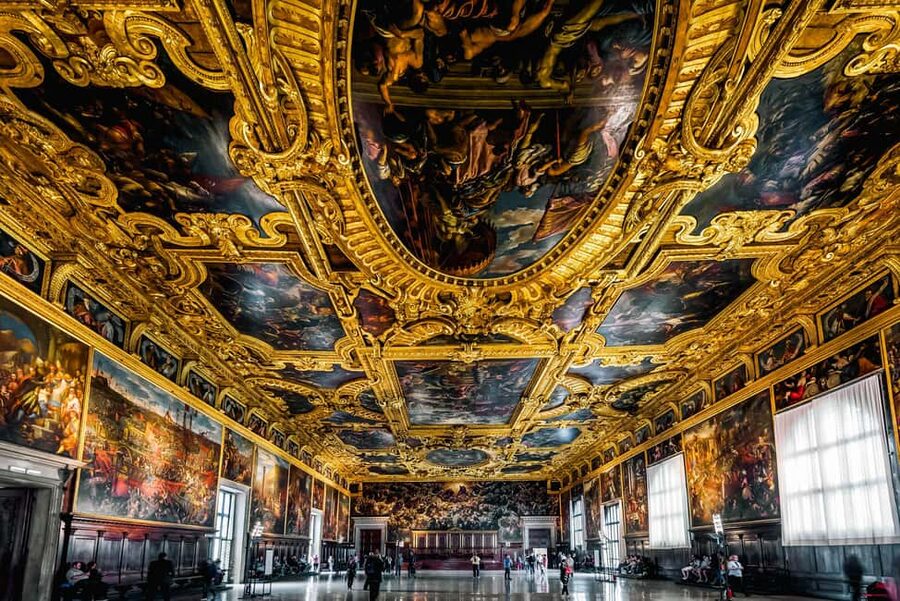 Venice: Doge's Palace Skip-the-Line Entry + Audioguide App - Inside Doge’s Palace: what to focus on while you walk