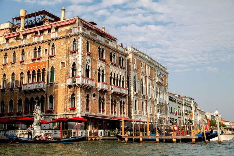 Venice: Gondola Ride with Live Guide or Audio Guide - Timing, Meeting Point, and the Most Common Headaches