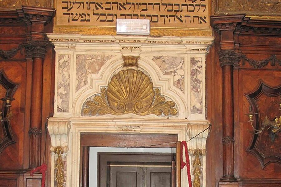 Venice: Jewish Ghetto and Synagogue Ticket with Audio Guide - The Spanish Synagogue: study rooms, Midrashim, and the oven