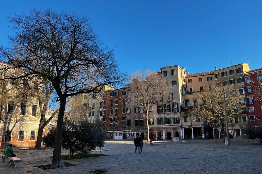 Venice: Jewish Ghetto and Synagogue Ticket with Audio Guide - Walking the Old and New Ghettos: what the streets teach you