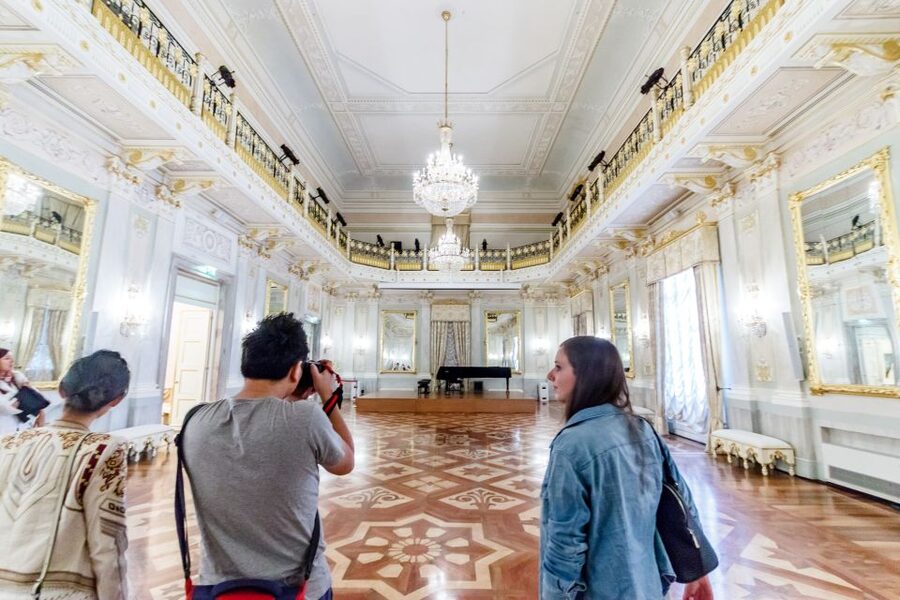 Venice: La Fenice Opera House Entry Ticket with Audio Guide - When you get lucky: rehearsals and performance energy