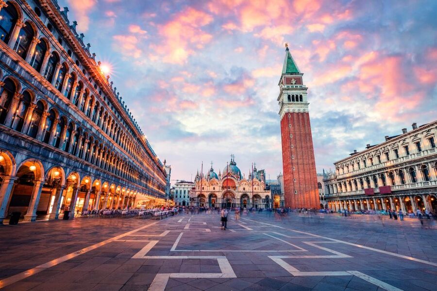 Venice: St. Mark's Basilica Priority Ticket and Audio Guide - Architecture mix in plain view: Byzantine, Gothic, Renaissance