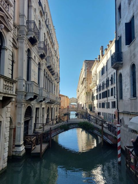 Venice: St. Mark's Basilica Ticket with Audio Guide - Weather, high tide, and the small surprises in Piazza San Marco