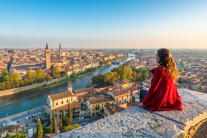 Verona: City Walk with Audio Guide in 7 Languages on your Phone - Casa di Giulietta: Balcony Photos with Shakespeare-Linked Backstory