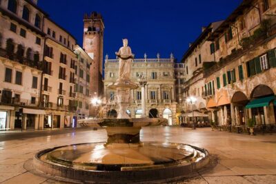 Verona Scavenger Hunt and Highlights Self Guided Audio Tour - Your app start: logging in, navigation, and the best way to begin