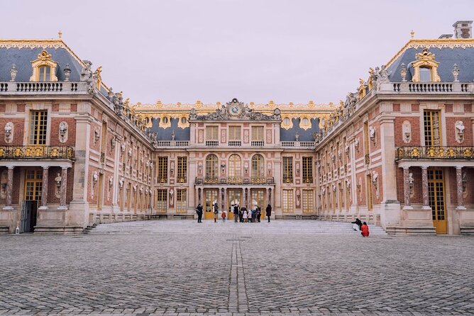 Versailles Palace Passport with optional Audio Guide - Gardens time: how to enjoy the grounds without running out of energy