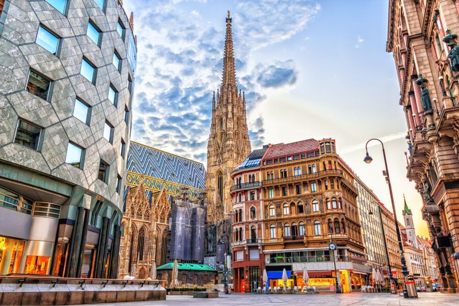 Vienna: Scavenger Hunt Self-Guided Tour - The finish: Sacher cake and coffee to end your day right