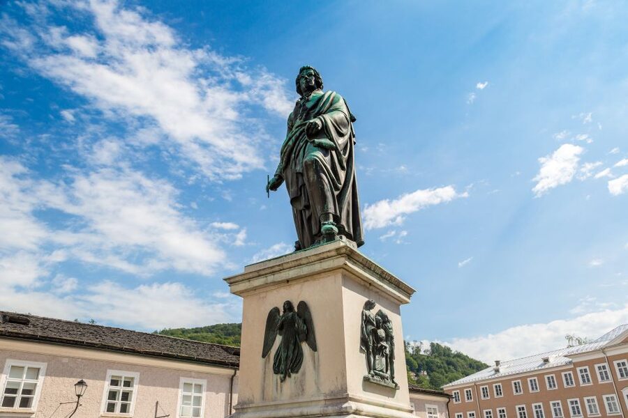 Vienna: Self-Guided Audio Walking Tour on Your Phone - Starting at Palais Schwarzenberg: your easy Vienna kick-off