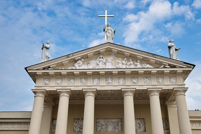 Vilnius Scavenger Hunt and Highlights Self Guided Audio Tour - Key highlights to look for