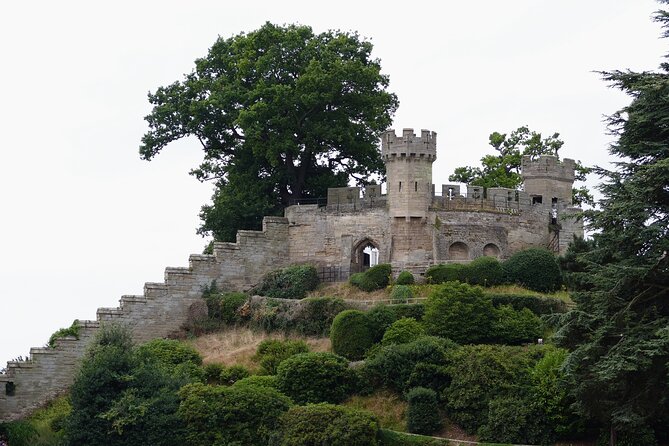 Warwick Self-Guided Immersive Audio Walking Tour - Before Castle Bridge: set up your phone so the walk doesn’t stall