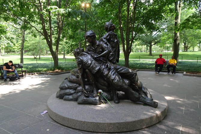 Washington DC Monuments self-guided walking tour & scavenger hunt - Starting at the Ellipse Visitor Pavilion: your first mission