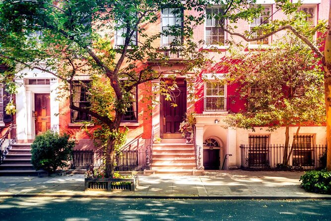 West Village's Flappers, Freaks & Punks: A Self-Guided Audio Tour - Starting at St. Luke in the Fields: the tour’s ready-to-go rhythm