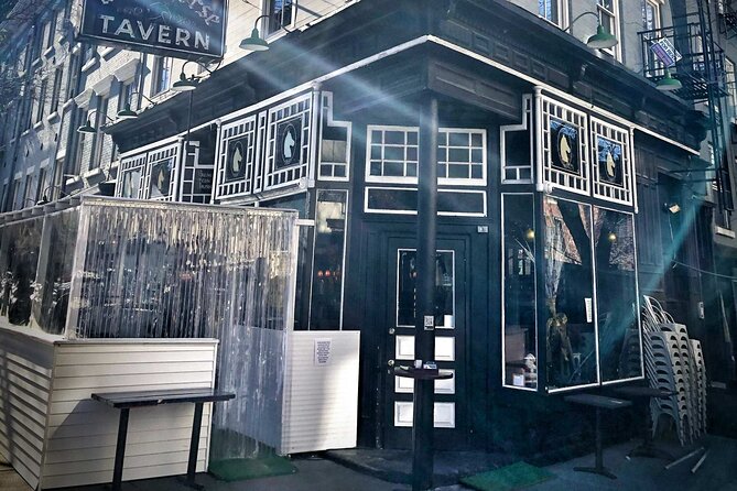 West Village's Flappers, Freaks & Punks: A Self-Guided Audio Tour - Whitehorse Tavern and Dylan Thomas: the cost of drinking too much