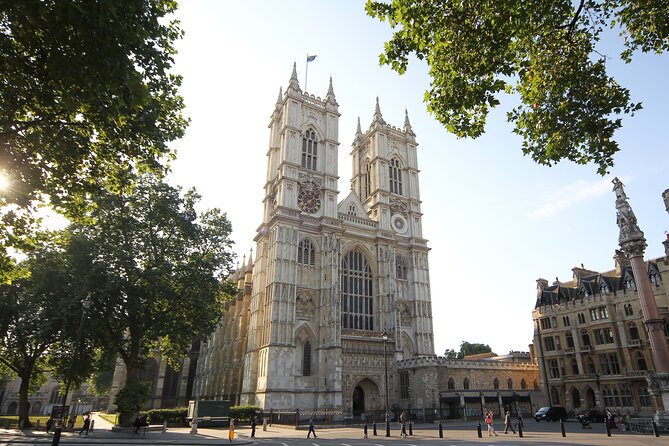 Westminster Abbey Entrance Ticket Including Audio Guide - Royal tombs and famous names you’ll actually recognize