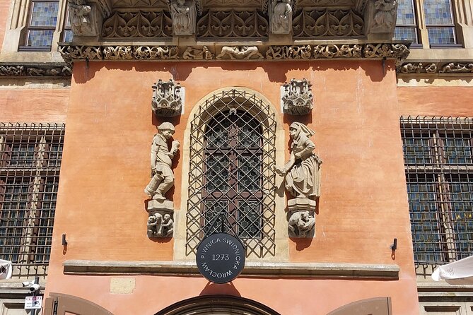 Wrocław’s Old Town: A Self-Guided History Tour - Slaughtered Animals Monument to University of Wrocław: A City That Thinks