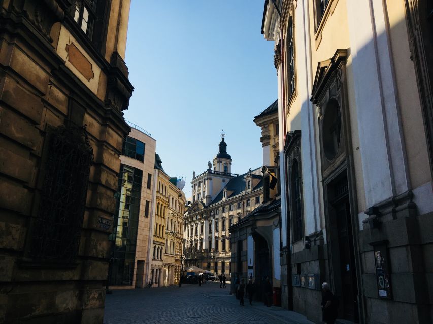 Wrocław University: Tour with Audio Guide & Admission - Skip the ticket line: small time-saver, big comfort