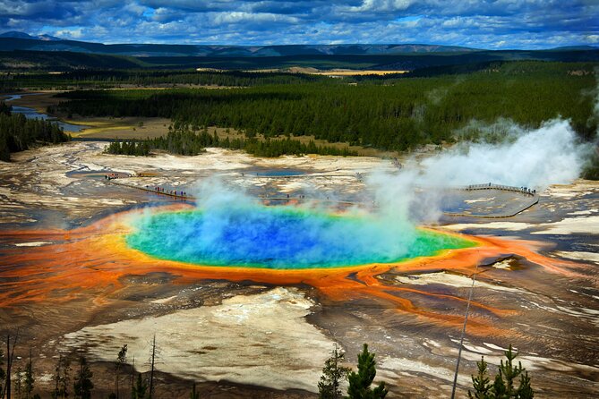 Yellowstone National Park Self-Guided Driving Audio Tour - Setup matters in Yellowstone: offline download before you go