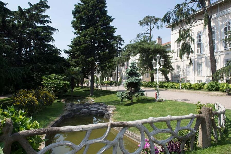 Yildiz Palace Skip the Ticket Line Entry & Audio Guide - Entering Yıldız Palace at Valide Gate (and not getting stuck)