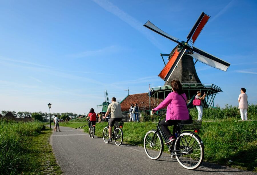 Zaanse Schans: Windmill & Museum Entry Ticket w/ Audio Guide - Zaanse Tijd Museum: step into how people used to live